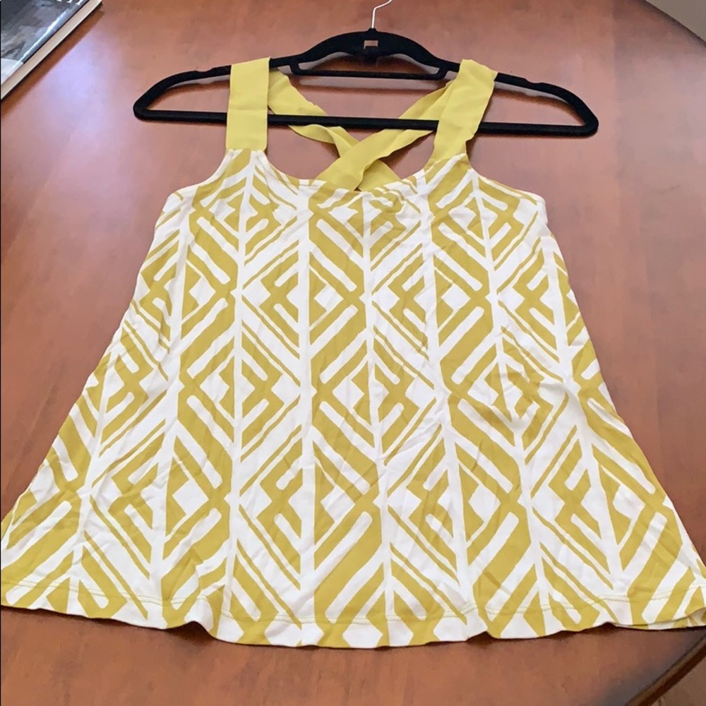 Banana Republic Criss cross back tank